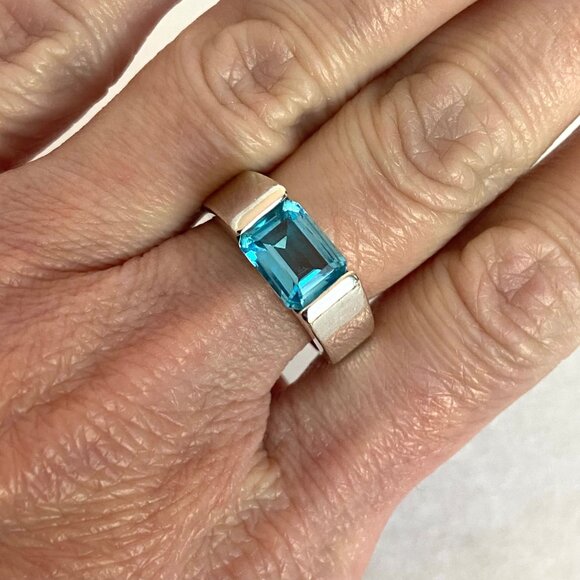 Sterling Silver 925 Horizontal Emerald Cut Blue Topaz Wide Band Ring Sz 7.75 - Picture 3 of 16
